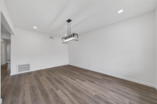 9931 Old Orchard Road, La Porte, TX 77571