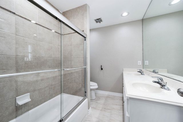 7308 Avenue R, Galveston, TX 77551