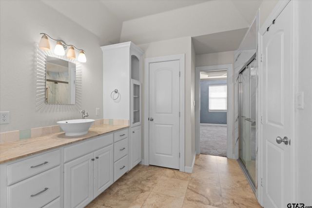 770 Dennard St., Longview, TX 75605