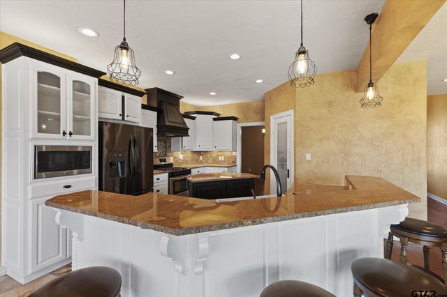 770 Dennard St., Longview, TX 75605