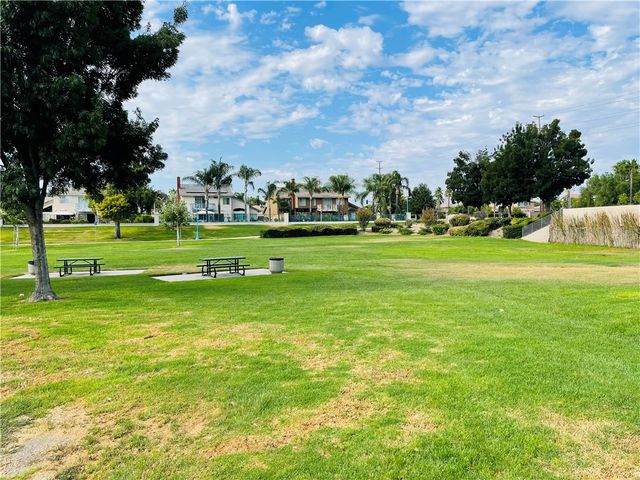 28937 Biarritz Court, Menifee, CA 92584