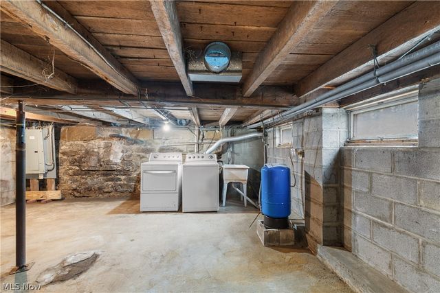 4817 Mcclintocksburg Road, Newton Falls, OH 44444