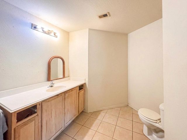 13318 Pine Tree Forest Trail, Houston, TX 77049