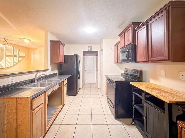 13318 Pine Tree Forest Trail, Houston, TX 77049