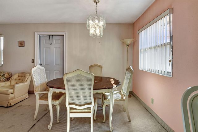 325 Saxony G, Delray Beach, FL 33446