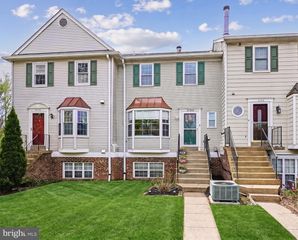 4168 DAWN VALLEY CT #82B, Chantilly, VA 20151