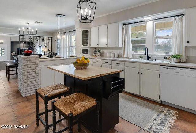 826 Ira Street, Carencro, LA 70520