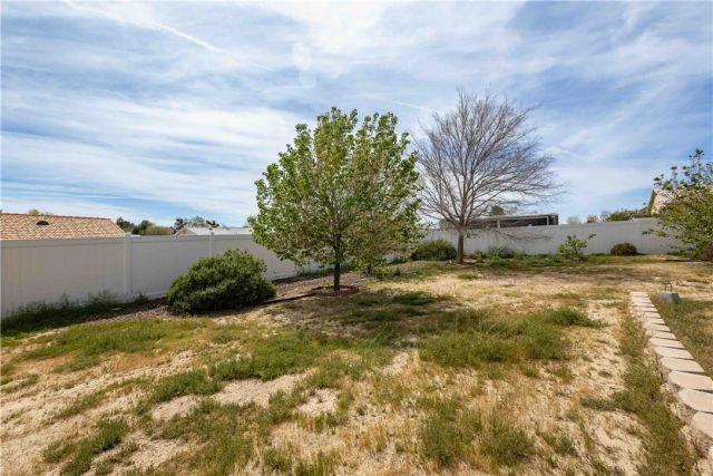16605 Ottawa, Victorville, CA 92395