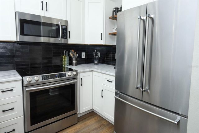 2202 ELIZABETH AVENUE B, Orlando, FL 32804