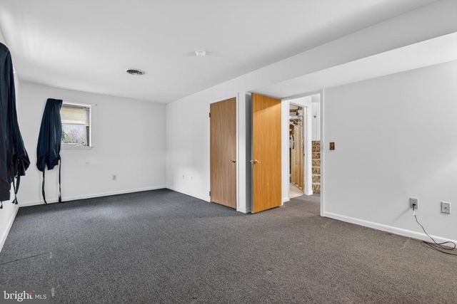 342 LARKIN DR, Red Lion, PA 17356