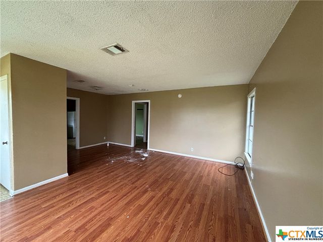 210 Houston Street, Port Lavaca, TX 77979