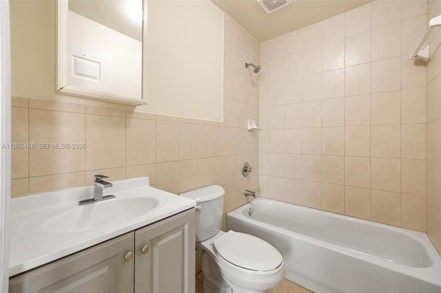 3072 NW 14th St A, Miami, FL 33125