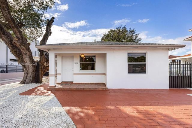 3072 NW 14th St A, Miami, FL 33125