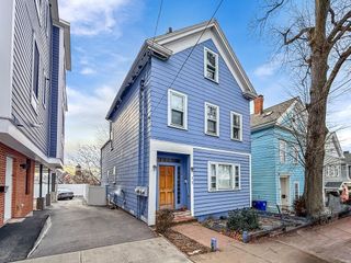 17 Suffolk St 1, Chelsea, MA 02150