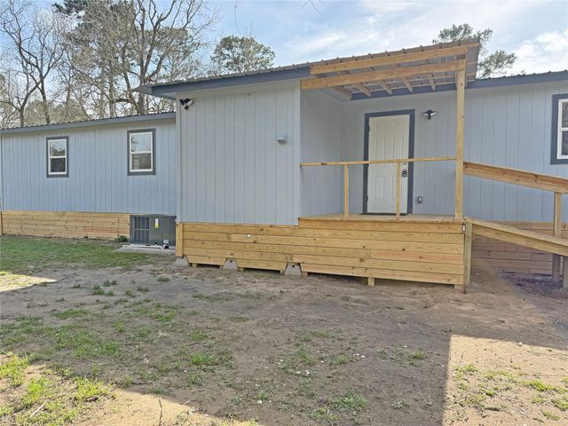 325 Bar Park Loop, Coldspring, TX 77331