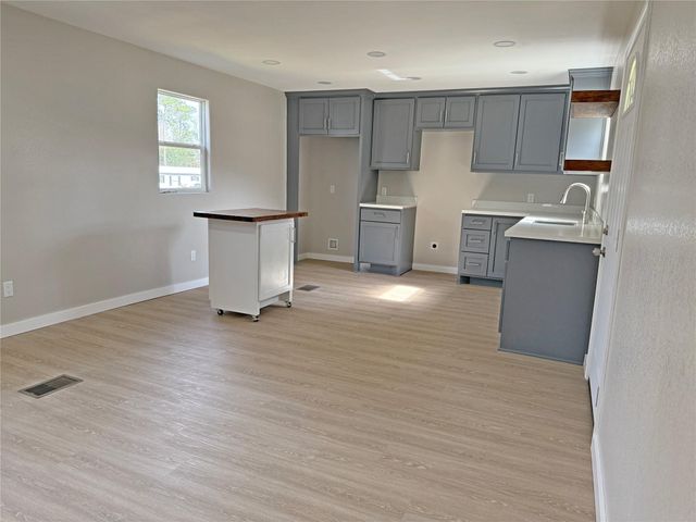 325 Bar Park Loop, Coldspring, TX 77331