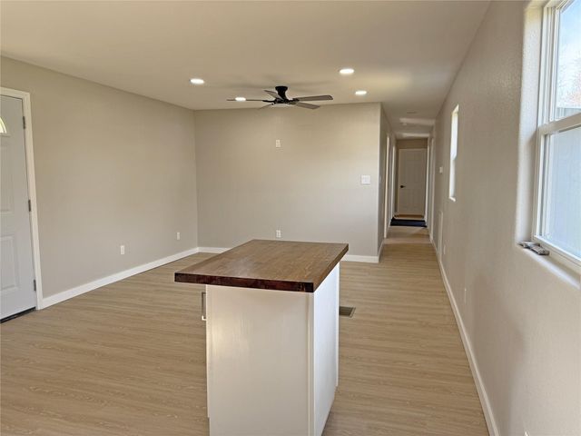 325 Bar Park Loop, Coldspring, TX 77331