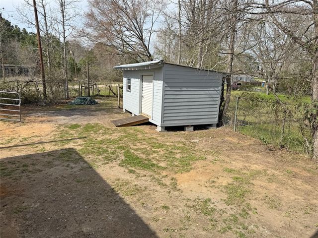 325 Bar Park Loop, Coldspring, TX 77331