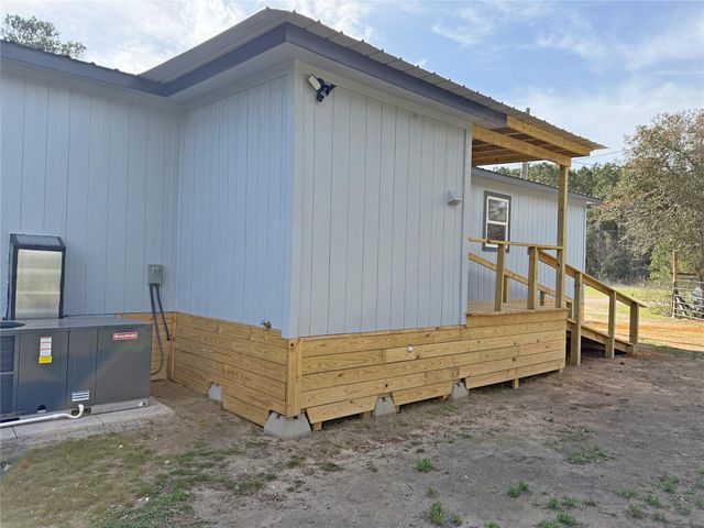 325 Bar Park Loop, Coldspring, TX 77331