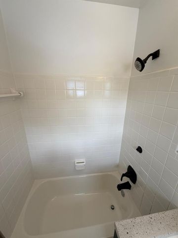 413 SE 16th Street 4, Fort Lauderdale, FL 33316