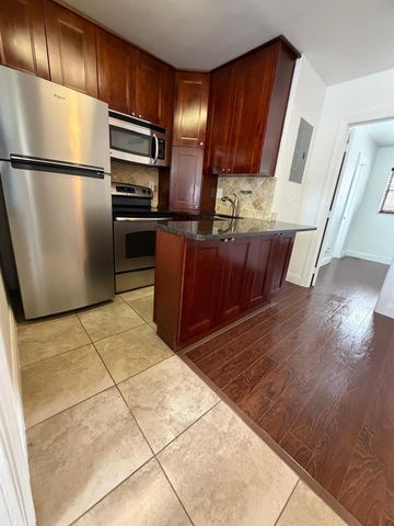 413 SE 16th Street 4, Fort Lauderdale, FL 33316