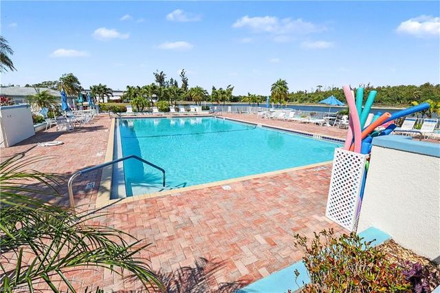 10473 Winchester CT, Fort Myers, FL 33908