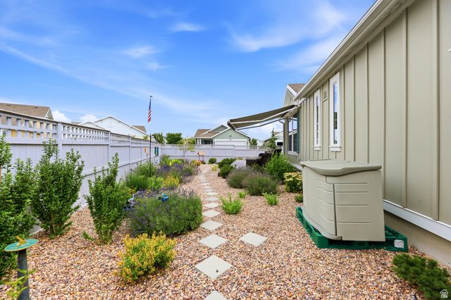 11508 S KITTY HAWK RD, South Jordan, UT 84009