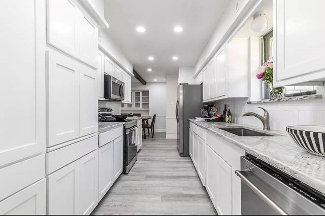 1656 Russell Glen Lane, Dallas, TX 75232