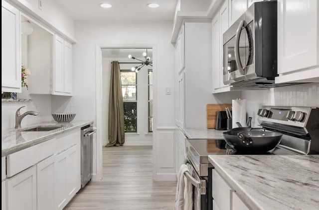 1656 Russell Glen Lane, Dallas, TX 75232