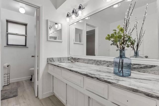 1656 Russell Glen Lane, Dallas, TX 75232