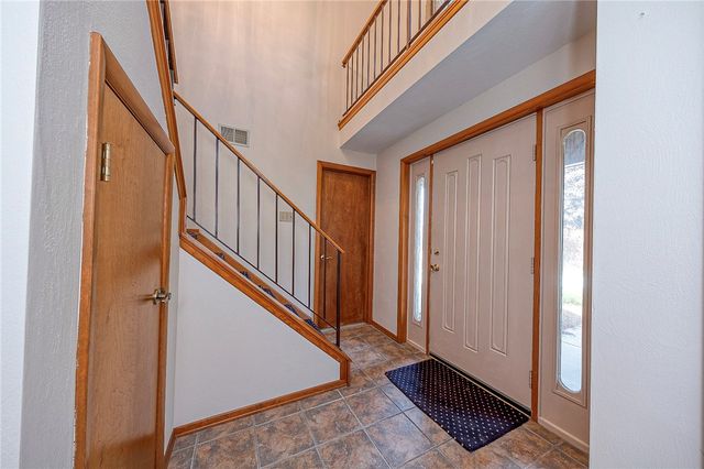 1479 Greendale Dr, Plum Boro, PA 15239