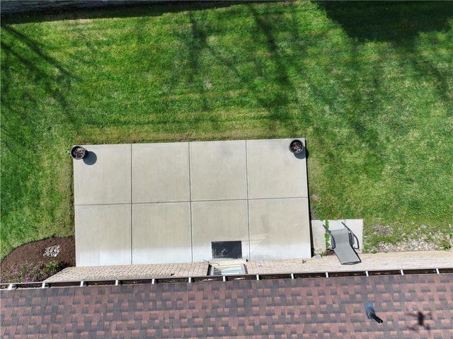 1479 Greendale Dr, Plum Boro, PA 15239