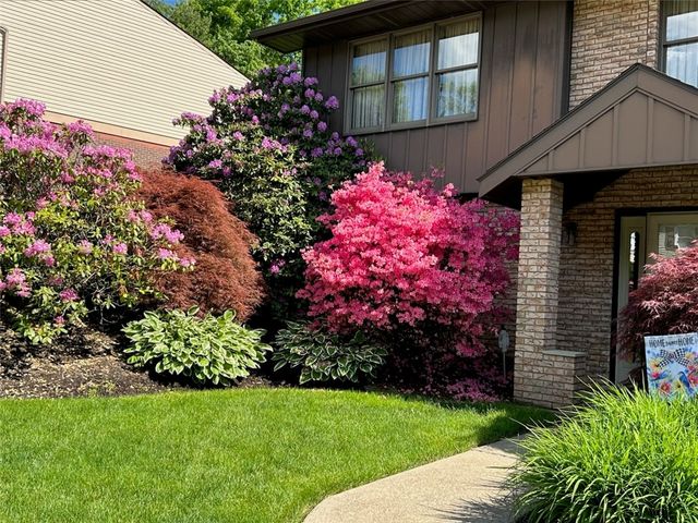 1479 Greendale Dr, Plum Boro, PA 15239