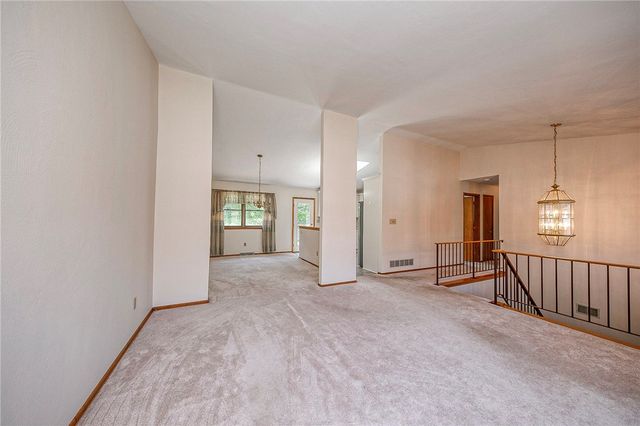 1479 Greendale Dr, Plum Boro, PA 15239