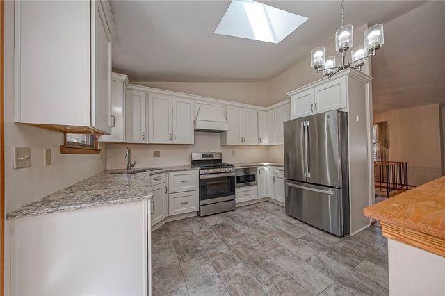 1479 Greendale Dr, Plum Boro, PA 15239