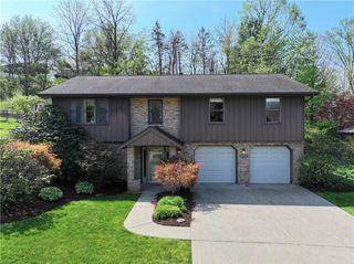 1479 Greendale Dr, Plum Boro, PA 15239