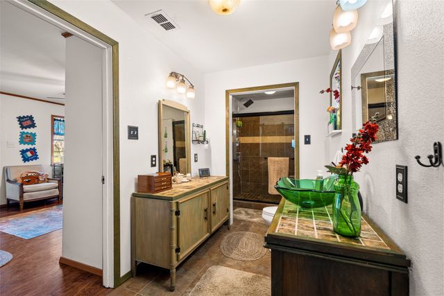 609 E Quitman Street, Alba, TX 75410