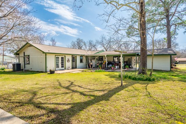 609 E Quitman Street, Alba, TX 75410