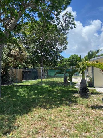 417 NE 2nd Street, Boynton Beach, FL 33435