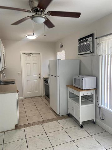 417 NE 2nd Street, Boynton Beach, FL 33435