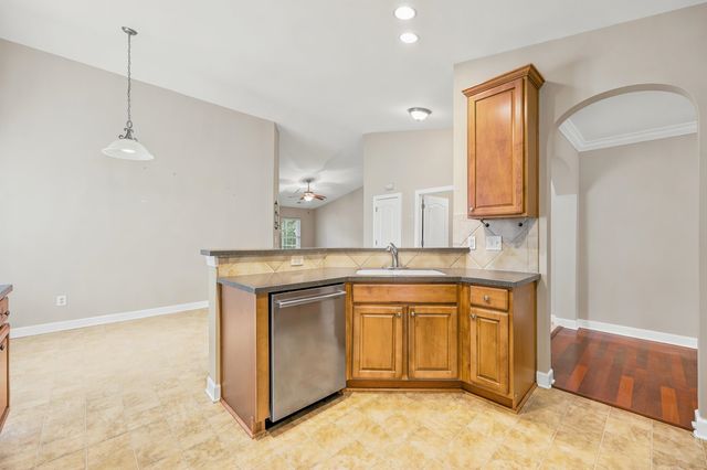669 Twinflower St., Little River, SC 29566