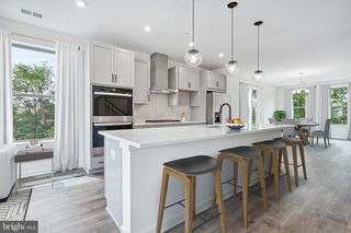 8 SEPIA SQ #KA, Ashburn, VA 20147