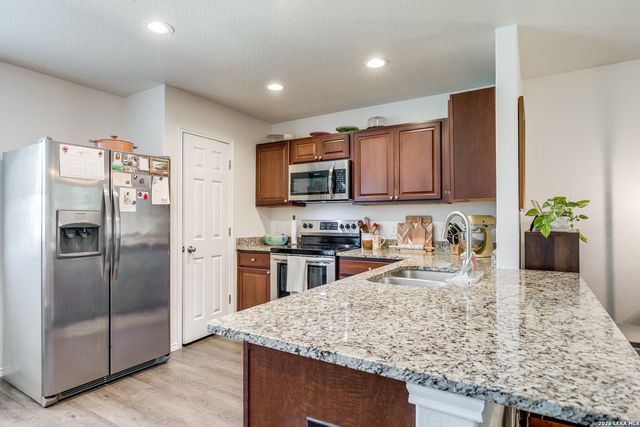 9023 Halbert Falls, San Antonio, TX 78245