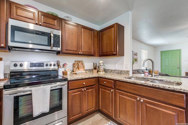 9023 Halbert Falls, San Antonio, TX 78245