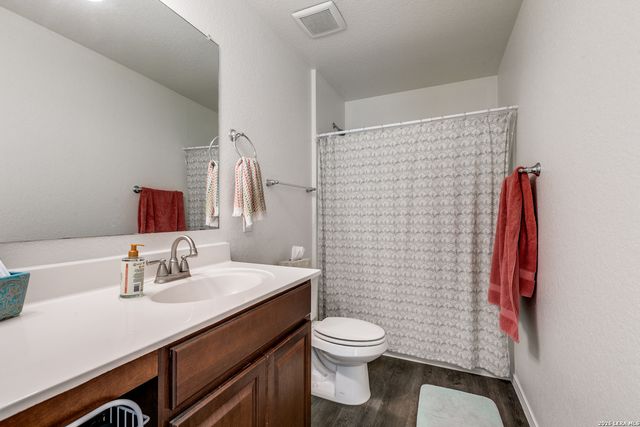 9023 Halbert Falls, San Antonio, TX 78245