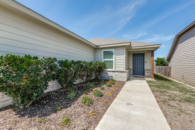 9023 Halbert Falls, San Antonio, TX 78245