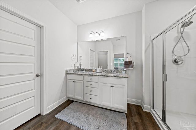 3766 Hawks Landing Cir, Pace, FL 32571