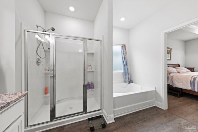 3766 Hawks Landing Cir, Pace, FL 32571