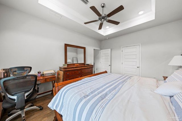 3766 Hawks Landing Cir, Pace, FL 32571