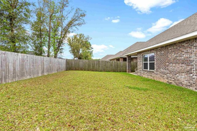 3766 Hawks Landing Cir, Pace, FL 32571